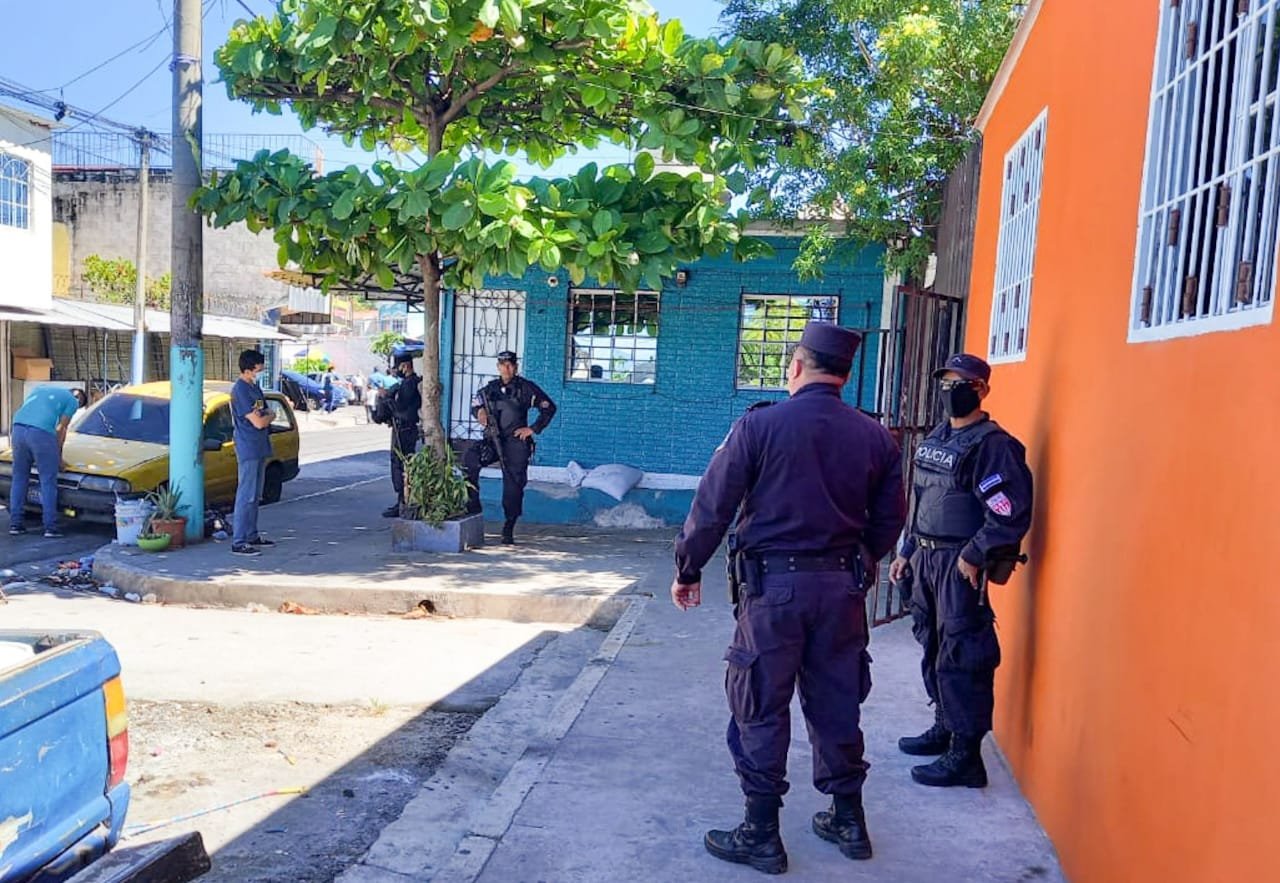 PNC lleva a cabo patrullajes preventivos en la colonia Altavista de Tonacatepeque pnc-lleva-a-cabo-patrullajes-preventivos-en-la-colonia-altavista-de-tonacatepeque